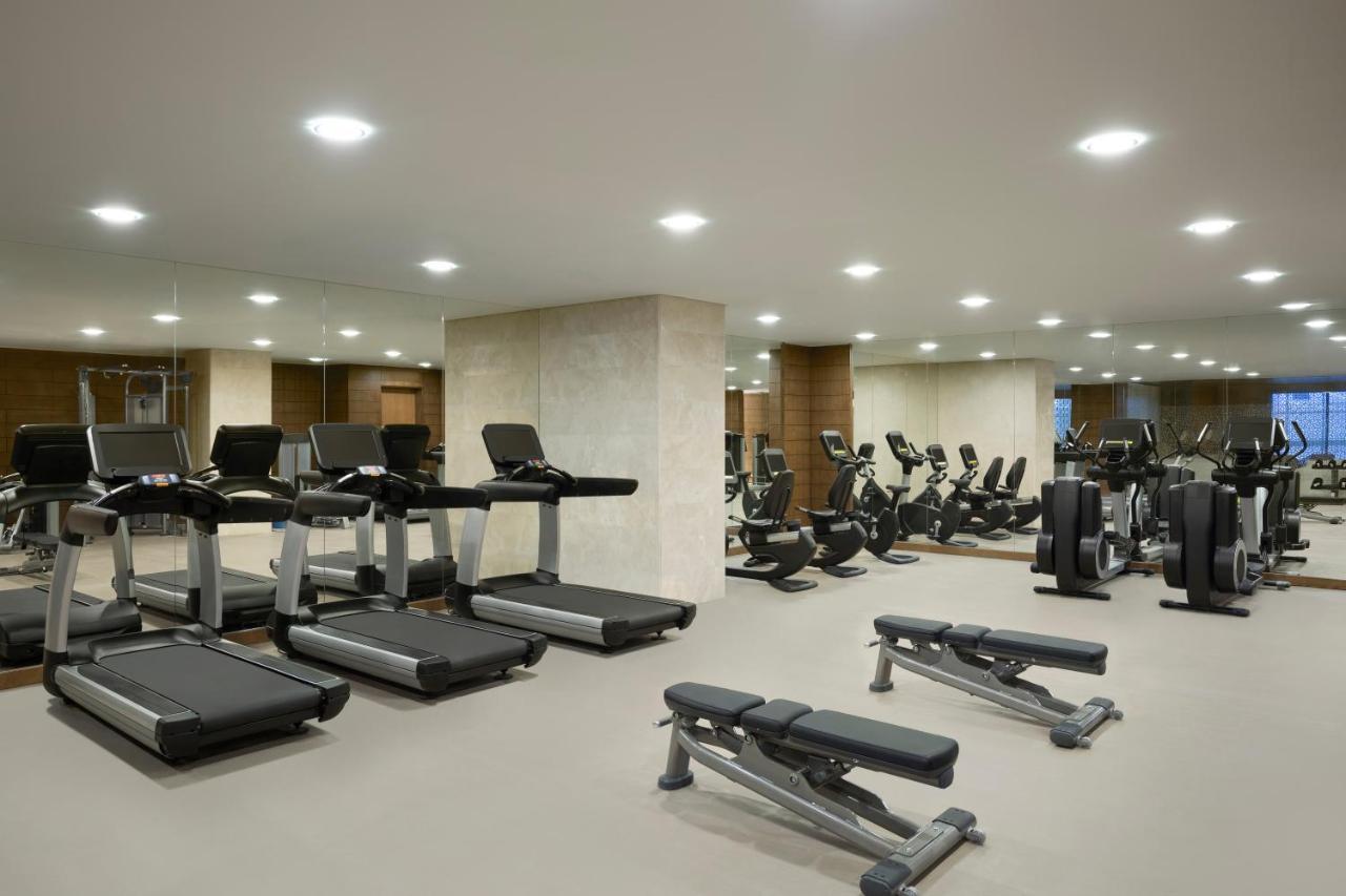 Grand Hyatt Al Khobar Hotel And Residences Exterior foto The gym at the hotel