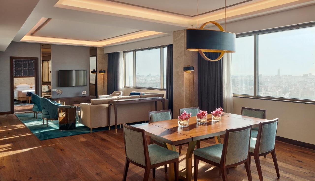Grand Hyatt Al Khobar Hotel And Residences Exterior foto A suite at the hotel